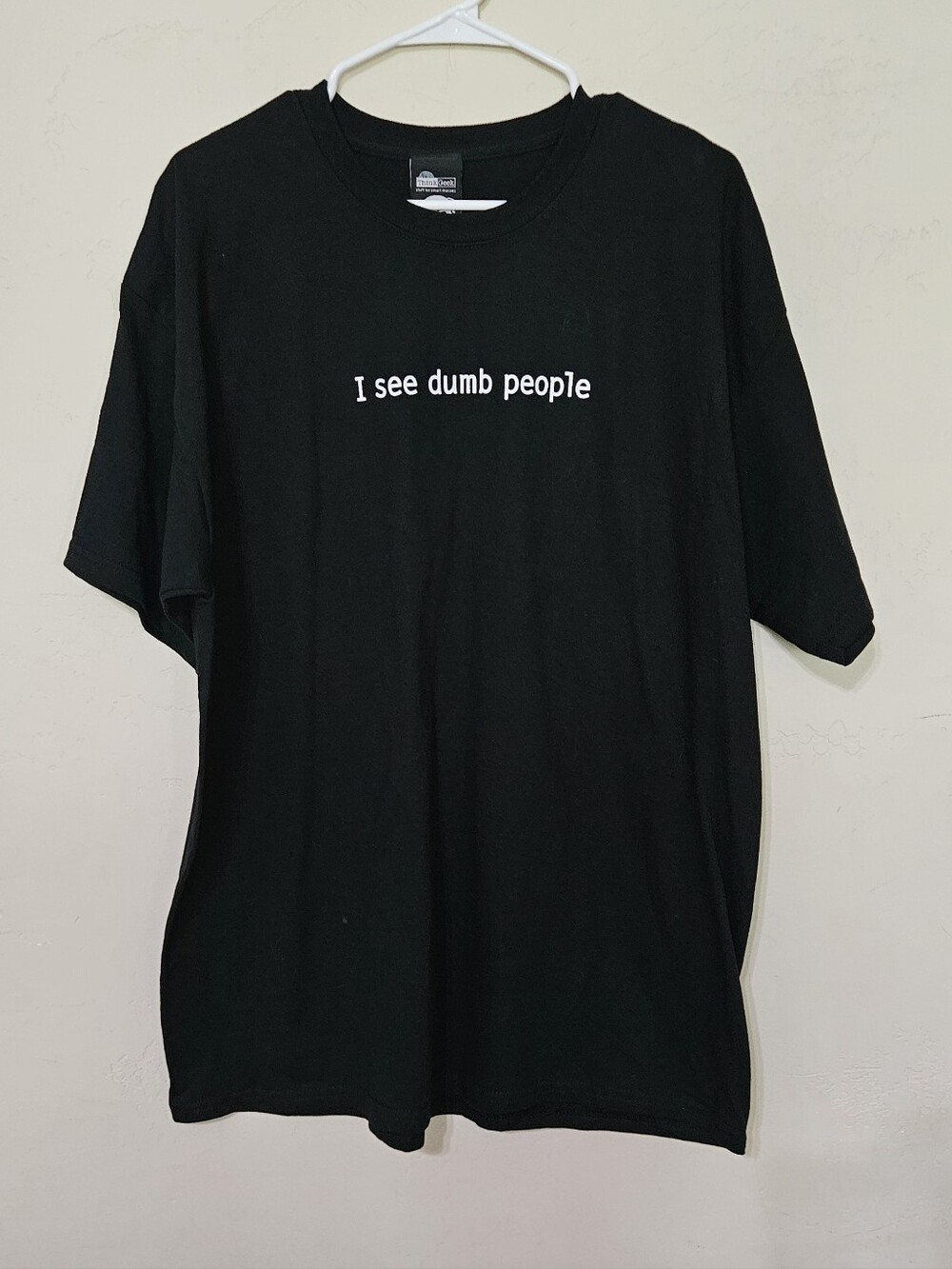'I see dumb people' Black Tshirt